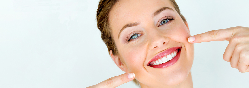 Centre Dentaire IED Implantologie Esthétique Dentisterie Générale Pierrefonds Montréal Quebec Dentistes